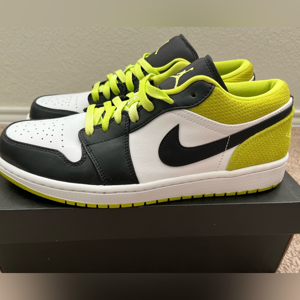 Jordan 1 Low Cyber Size 10.5 CK3022 003